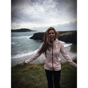 Lululemon rain shell